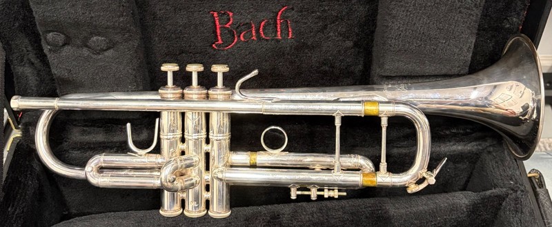 Bach Stradivarius Trumpet Model 37, Silver Finish