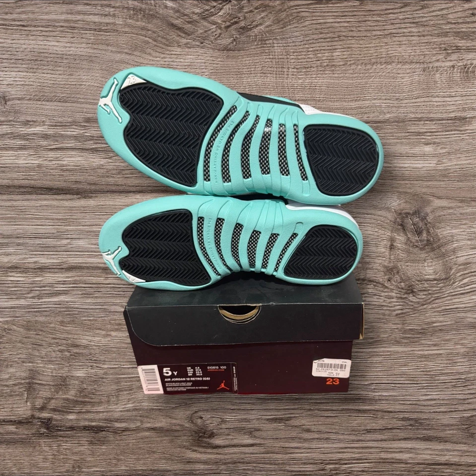 GS Jordan 12 Light Aqua tamanho 5y - Imagem 4 de 4