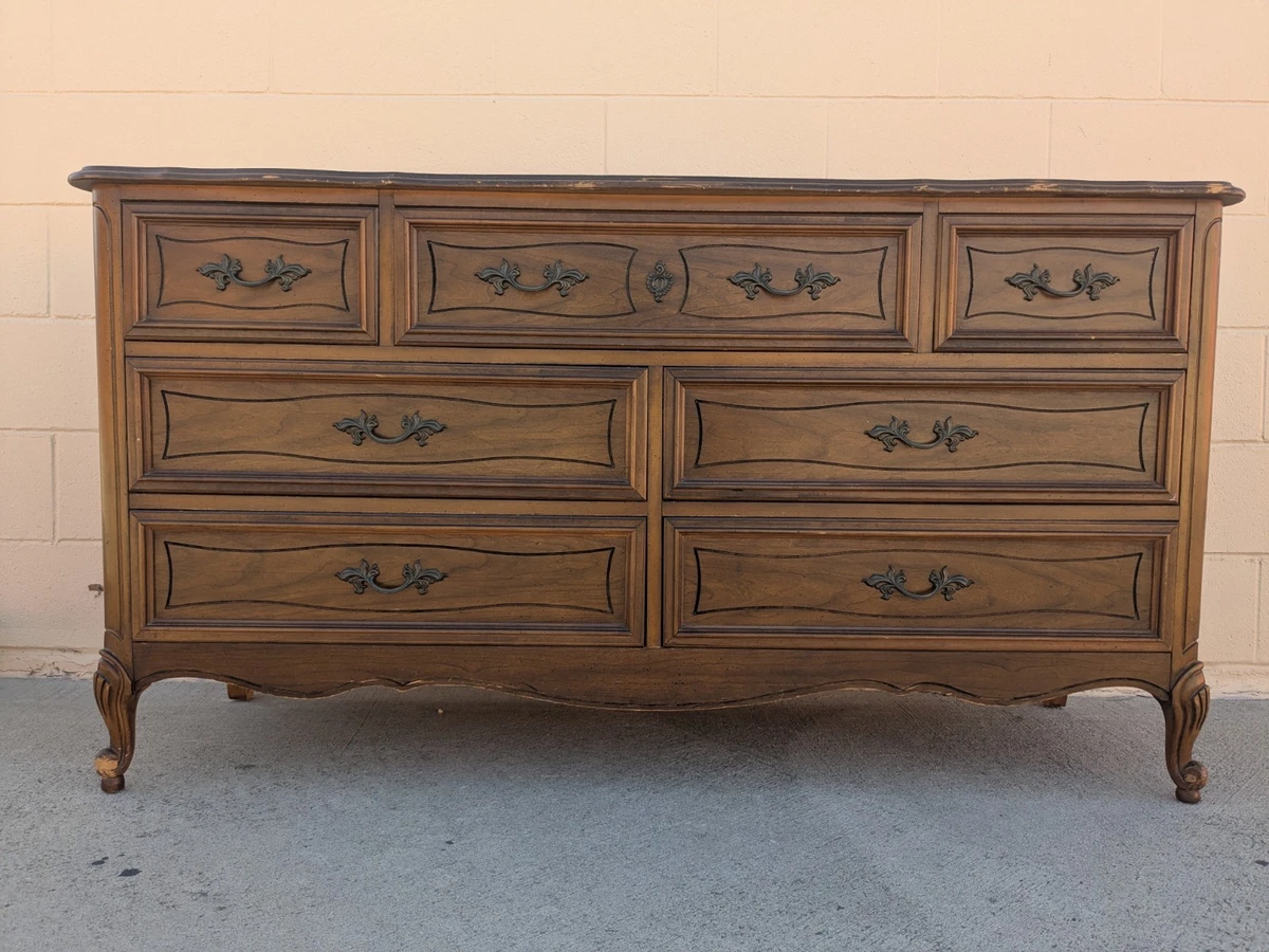 Dixie Dresser In Antique Dressers & Vanities (1950-Now) for sale