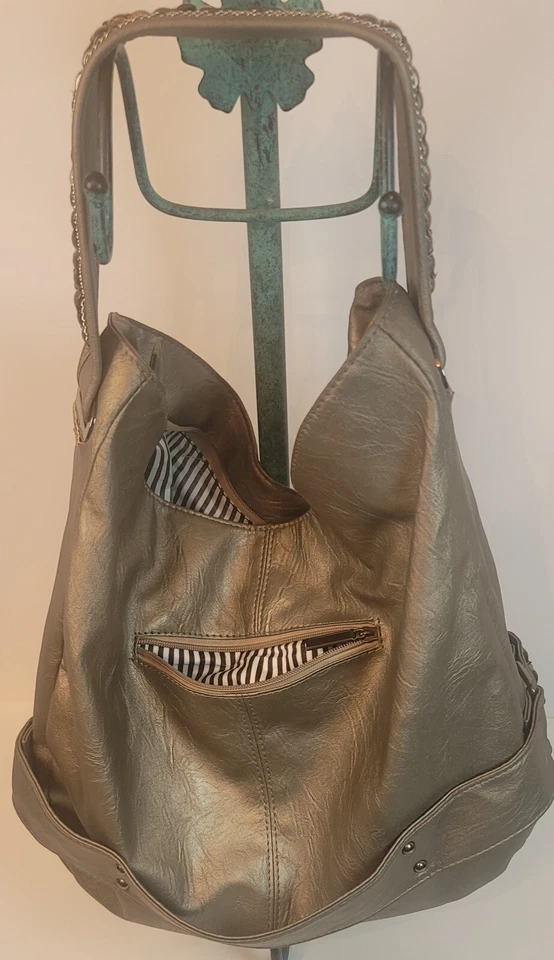 Encantador bolso hobo Charlie de bronce Foto 3 de 4