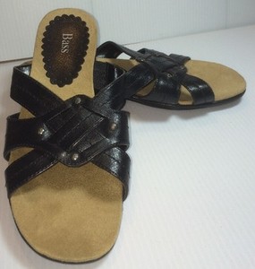 comfortable black slides
