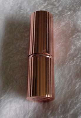 New Makeup Revolution Renaissance Lipstick Finest 0.10oz/3g