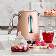 Sage The Soft Top Luxe Kettle SKE735RWM 1.7 Litre 2400 Watts Rosewater Meringue.