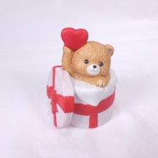 Russ Berrie Teddy Bear In Gift Box With Valentine Heart Figurine Valentine