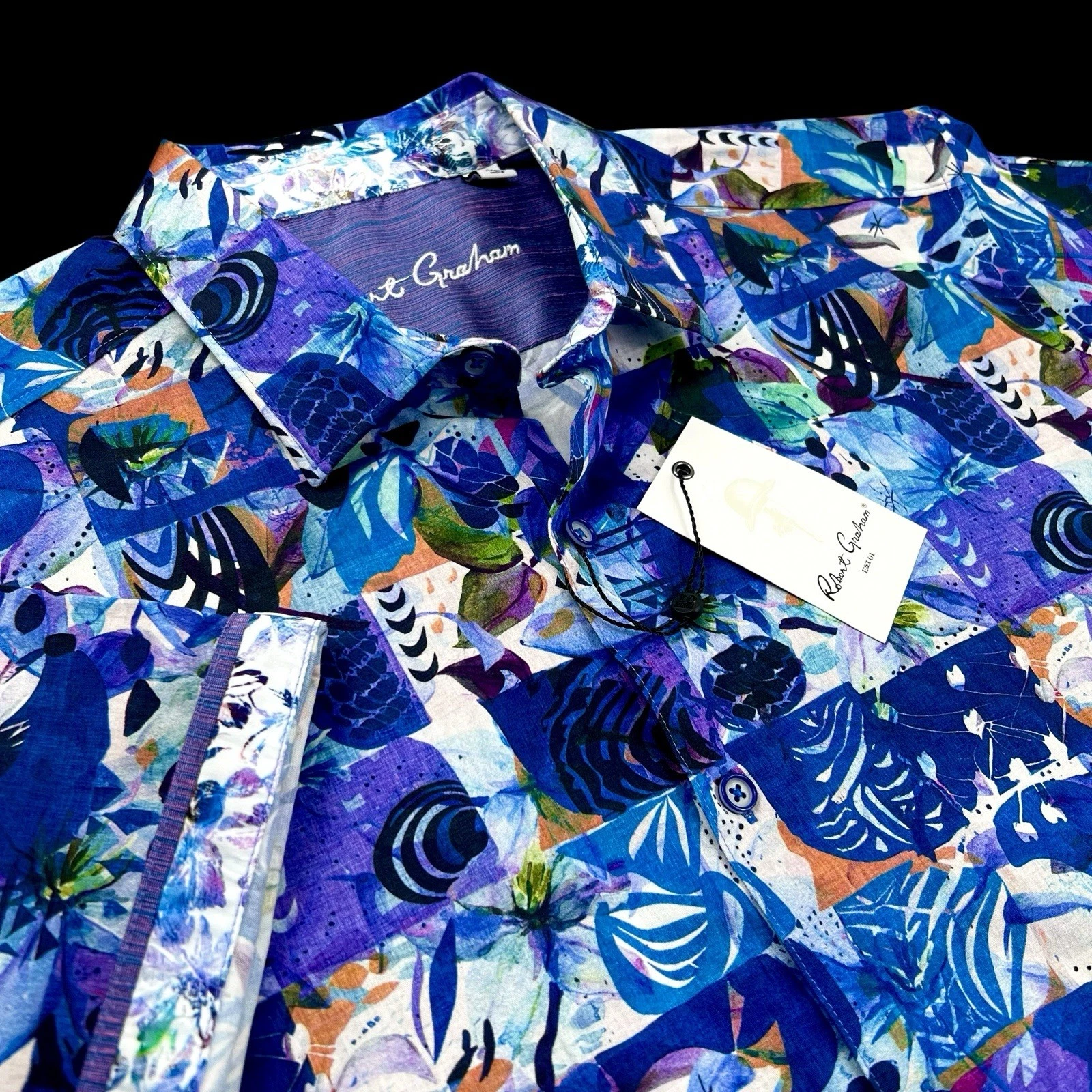 Robert Graham Geometric Floral Overlaying Ocean Patchwork Short Sleeve Shirt XL
Opens in a new windo