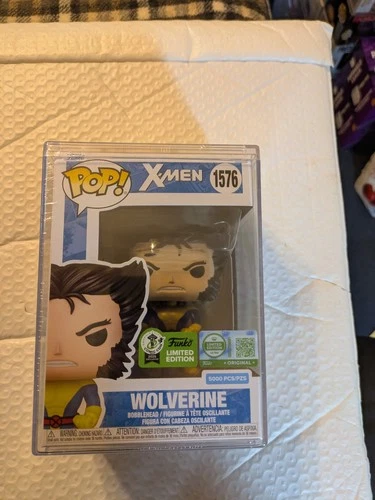 Wolverine (Classic) (Unmasked) (2026 ECCC) Funko Pop With Hard Case Pop...