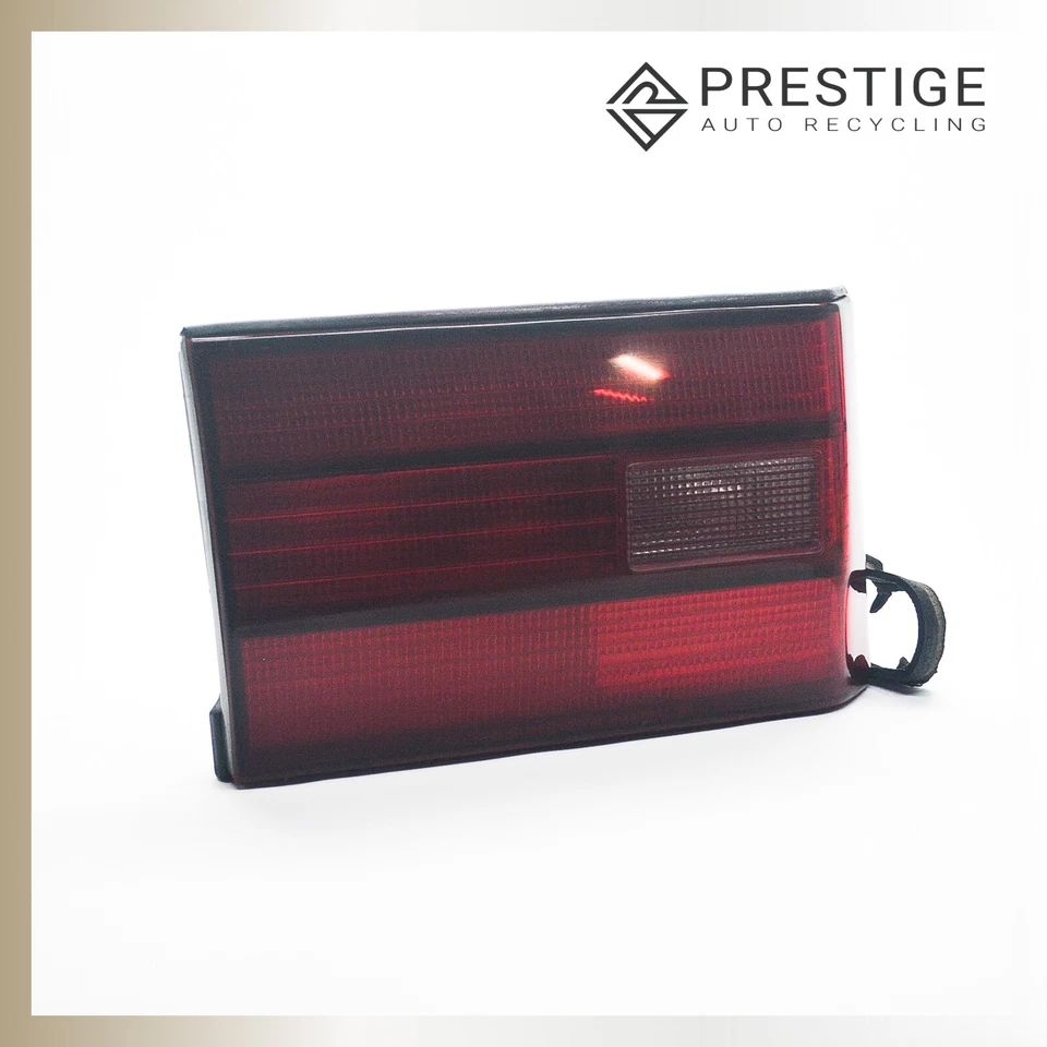 Luz trasera izquierda LEXUS LS400 1990-1994 8159050010 OEM Foto 2 de 4