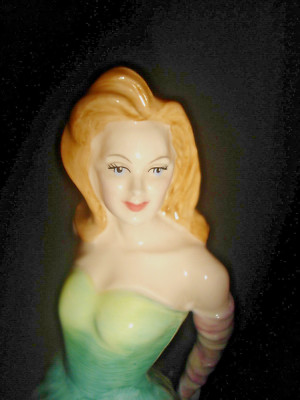 Royal Doulton 1997 Vogue Series  Sophie  HN3715 by Valerie Annand!!!    