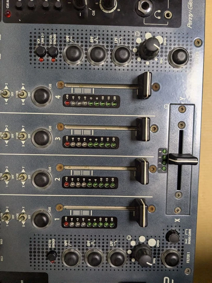 Allen & Heath Xone:92 Professional 6-Channel Club/DJ Tested Mixer High-end - Image 4 of 4