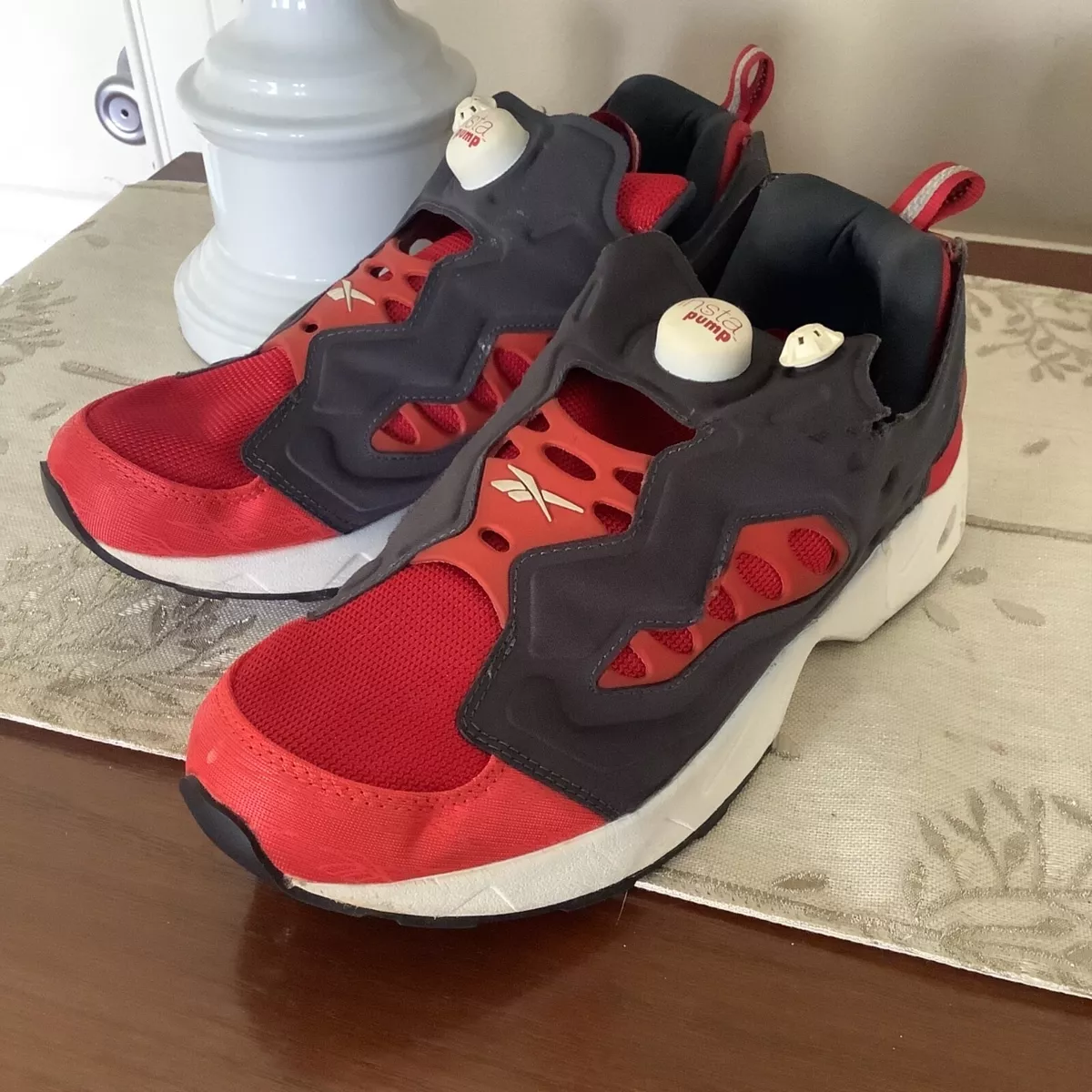 Vintage Pump Fury Tennis Shoes V69399 | eBay