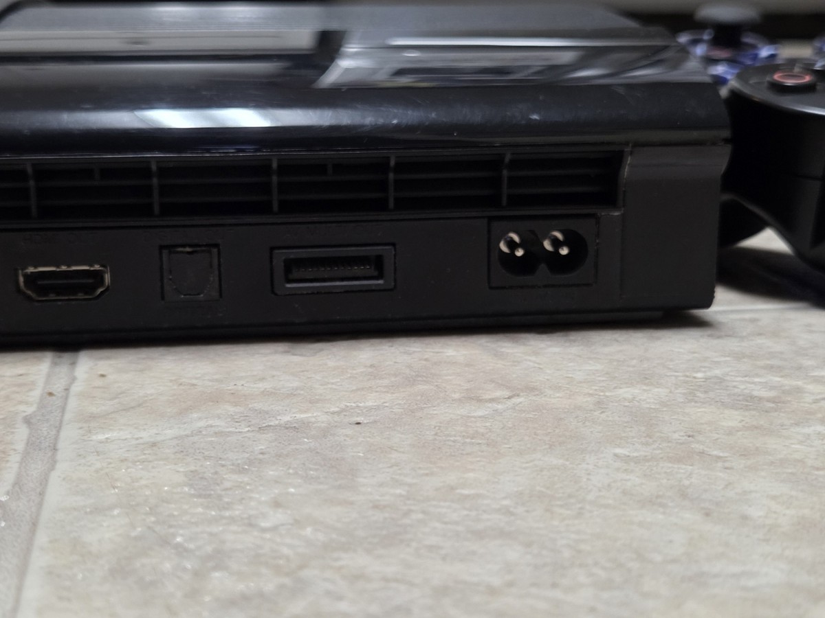 Sony PlayStation 3 PS3 Console Super Slim 250GB + 2 controllers, 9