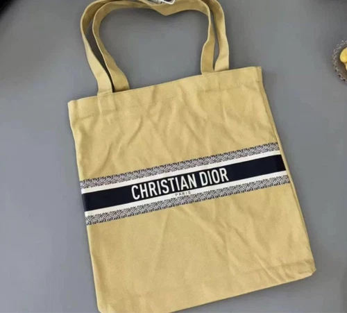 Sac fourre tout Christian Dior nouveauté beige JAPON cadeau toile VIP pas à vendre