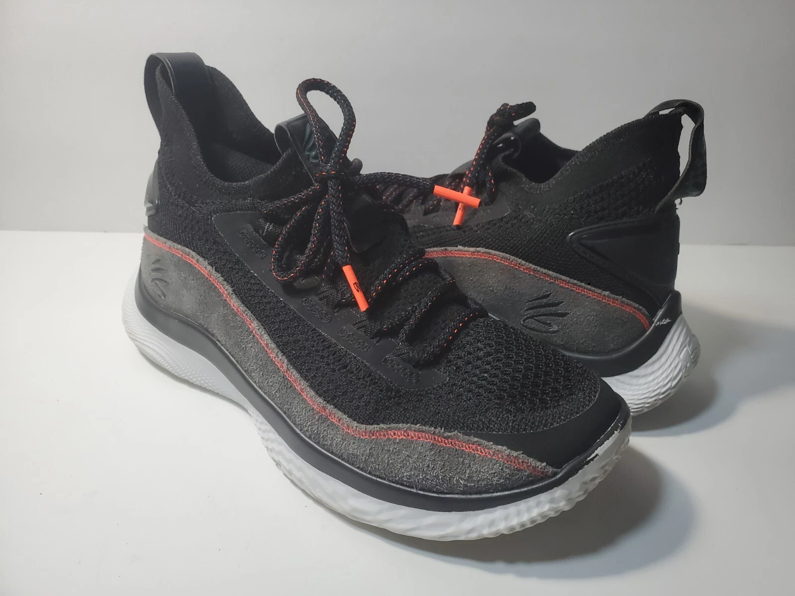 Under Armour Stephen Curry 8 Flow homme taille 7Y GS BHM femme   taille 6,5Y