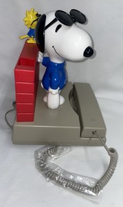 Snoopy Joe Cool Seika Landline Telephone Touchtone 1991 un-Tested