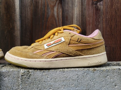 Tom And Jerry Reebok Size Men's 10 - Picture 5 of 14