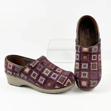 Sanita Clogs Womens 37 US 6  Slip On Nurse Shoes Maroon Patchwork Granny Square