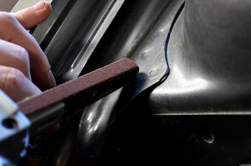 Mini Air Belt Sander Variable Speed Non-Slip Handle Grinder Spot Welds Auto Body - Picture 4 of 4