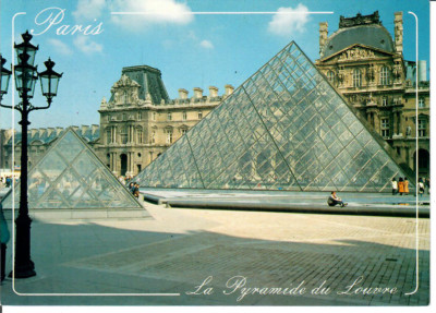 La Pyramide du Louvre Paris Unposted CONTINENTAL 4'' x 6'' Postcard
