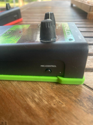 TC-Helicon VoiceTone D1 Doubling/Detune Vocal Effektpedal XLR In/Out USB