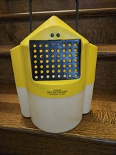 Vintage Yellow & White Cosom Flow-Troll Live Bait Floating Minnow Bucket, USA
