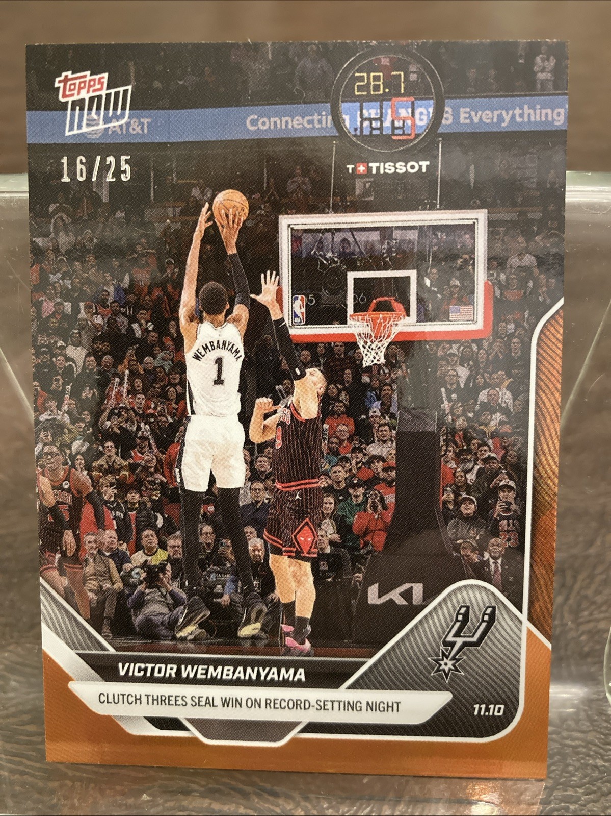 2025-26 NBA Topps Now Victor Wembanyama Orange Foil #/25 Spurs #49