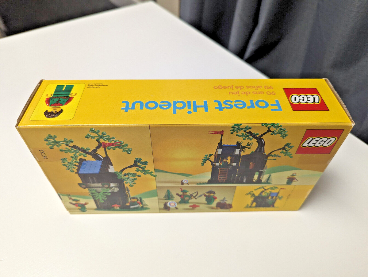 LEGO 40567 Forest Hideout Castle - 90th Anniversary Set