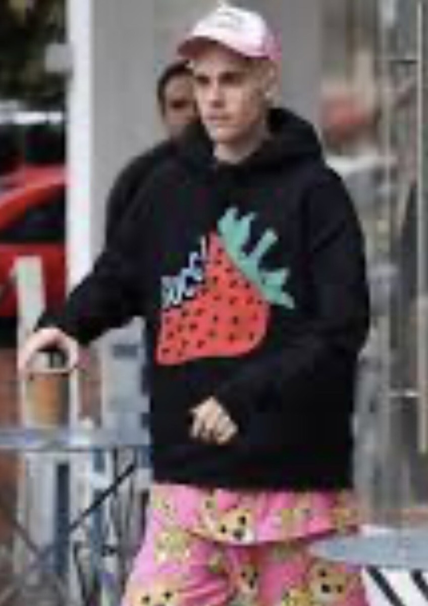 Gucci 2019 2020 Justin Black Strawberry Logo T-shirt 36 38 2 Men