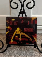 Taylor Swift THE LIFE OF A SHOWGIRL It's Frightening LMT Ed  DLX CD w/Keychain