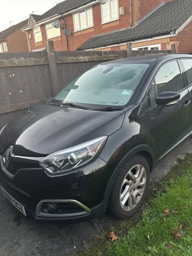 Renault Captur 64 Plate  Spare Or Repairs, Clutch Slipping,  Black - Picture 1 of 7