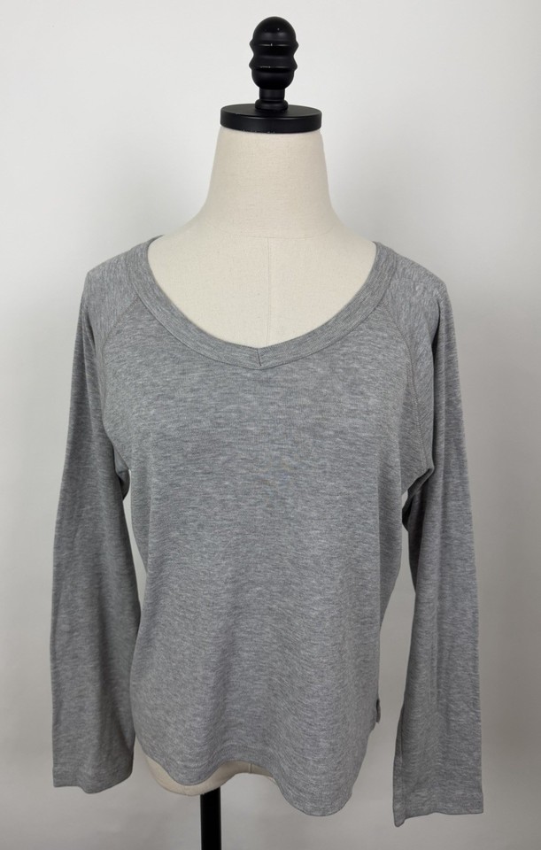 Vintage V-neck T-shirt Womens Large Heather Gray Raglan Tee Long Sleeve Minimal
