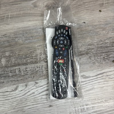 Universal Remote Control Rogers URC1056 Source With Batteries & Manual
