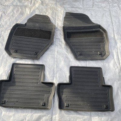2012-2017 Volvo XC 60 Rubber Winter Floor Mats Set of 4--OEM 39822905