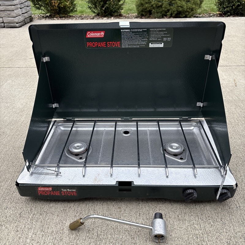 Vintage Coleman 2 Burner Propane Stove Used Once Original Packaging Made In USA