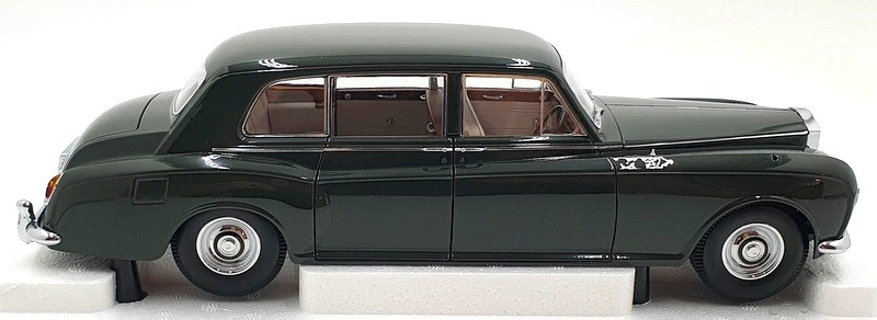 Paragon 1/18 Scale Diecast PA-38217 - Rolls Royce Phantom V Brewster Green RHD - Image 3 of 4