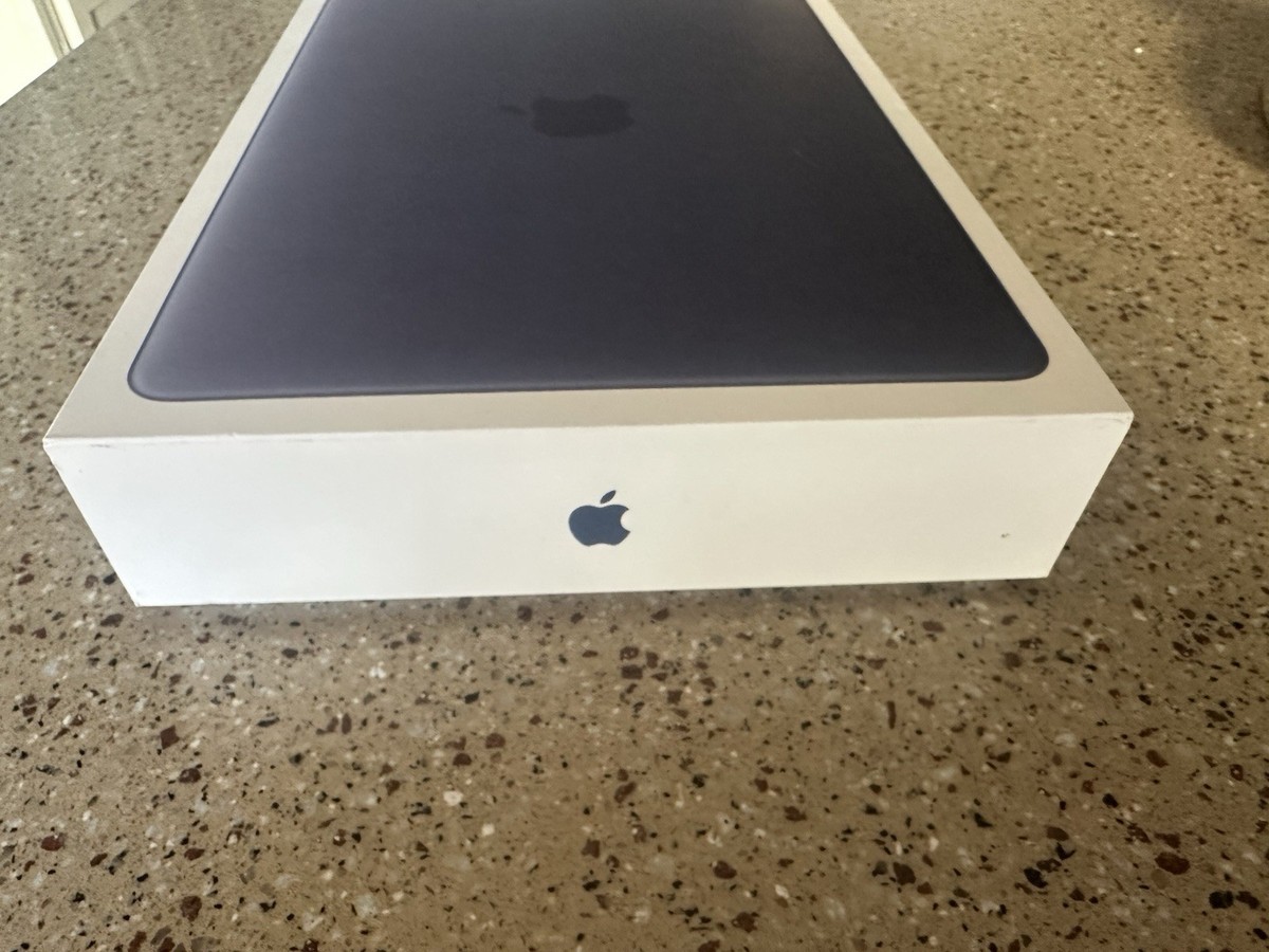 13 Inch MacBook Neo A3404 Indigo Blue Empty Box 8GB Memory No
