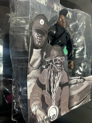 Mezco Public Enemy CHUCK D Rap Stars 2006 Hip Hop Figure 8
