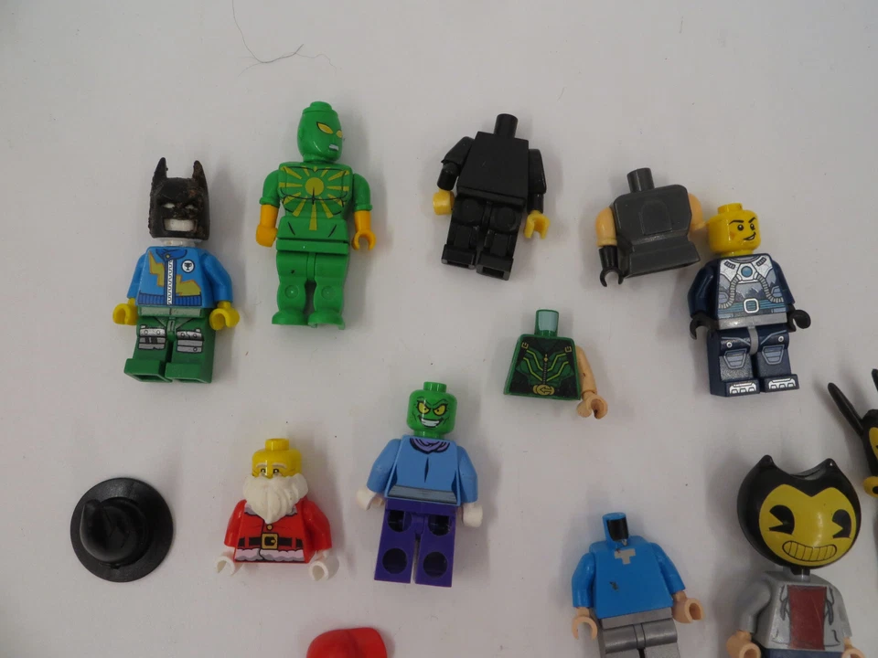 Lot of Lego Mini-figs Batman Santa See Pics - Image 3 of 4