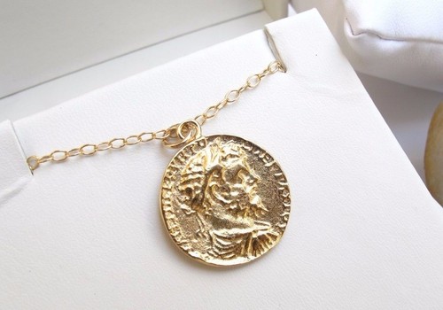 round necklace pendant charm antique | eBay