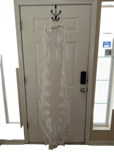 White bel aire bridal veil Wedding v7300 alencon lace edge White bel aire bridal veil Wedding v7300 alencon lace edge  main image 3