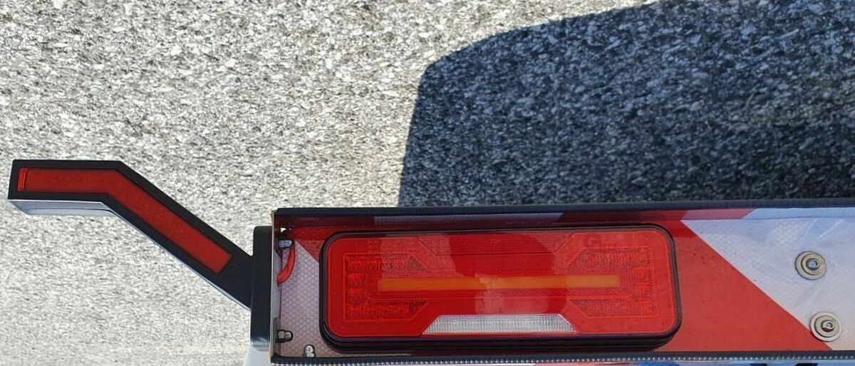 LED Rückleuchten Anhänger LKW Trailer Rücklicht Pritsche BUS Laufblinker 12V  24V