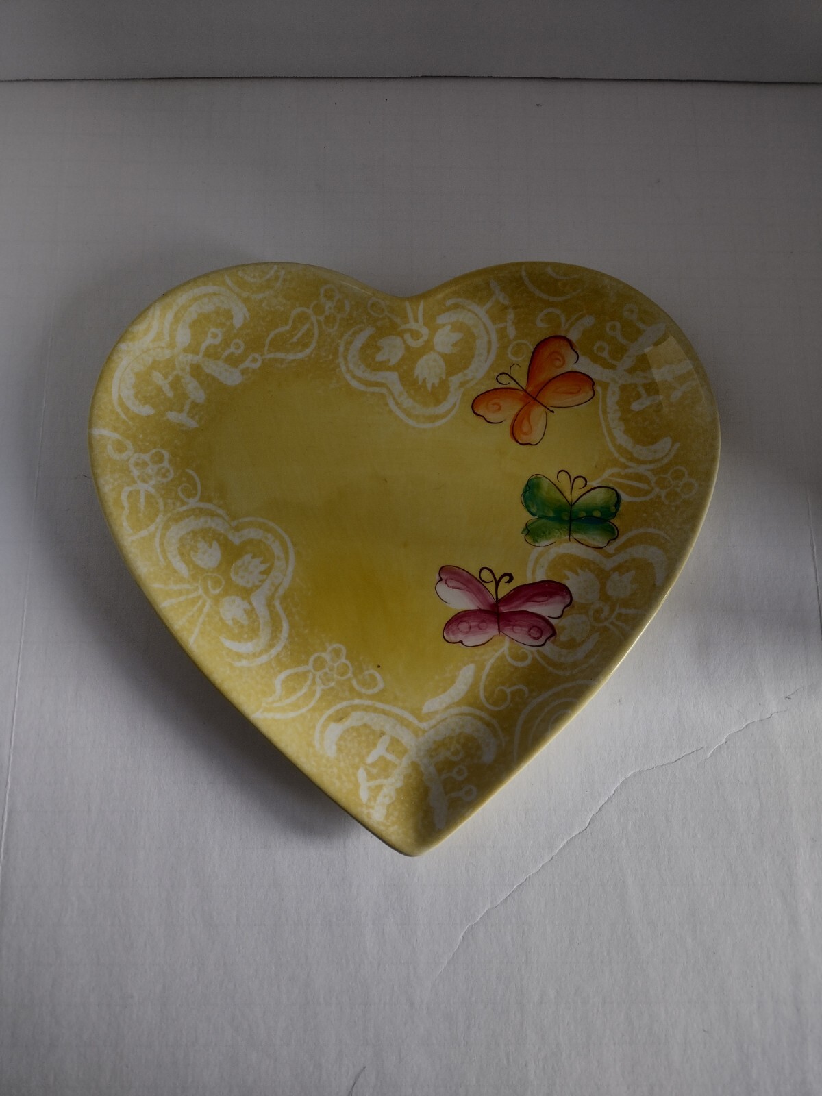  Laurie Gates Melanie’s Butterfly Heart Shape Lunch Dinner Plate 2 Sold Separate