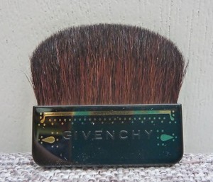 givenchy blush brush