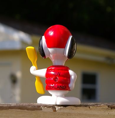 Snoopy New Zealand Poseable Figurine Articulated McDonald's Toy