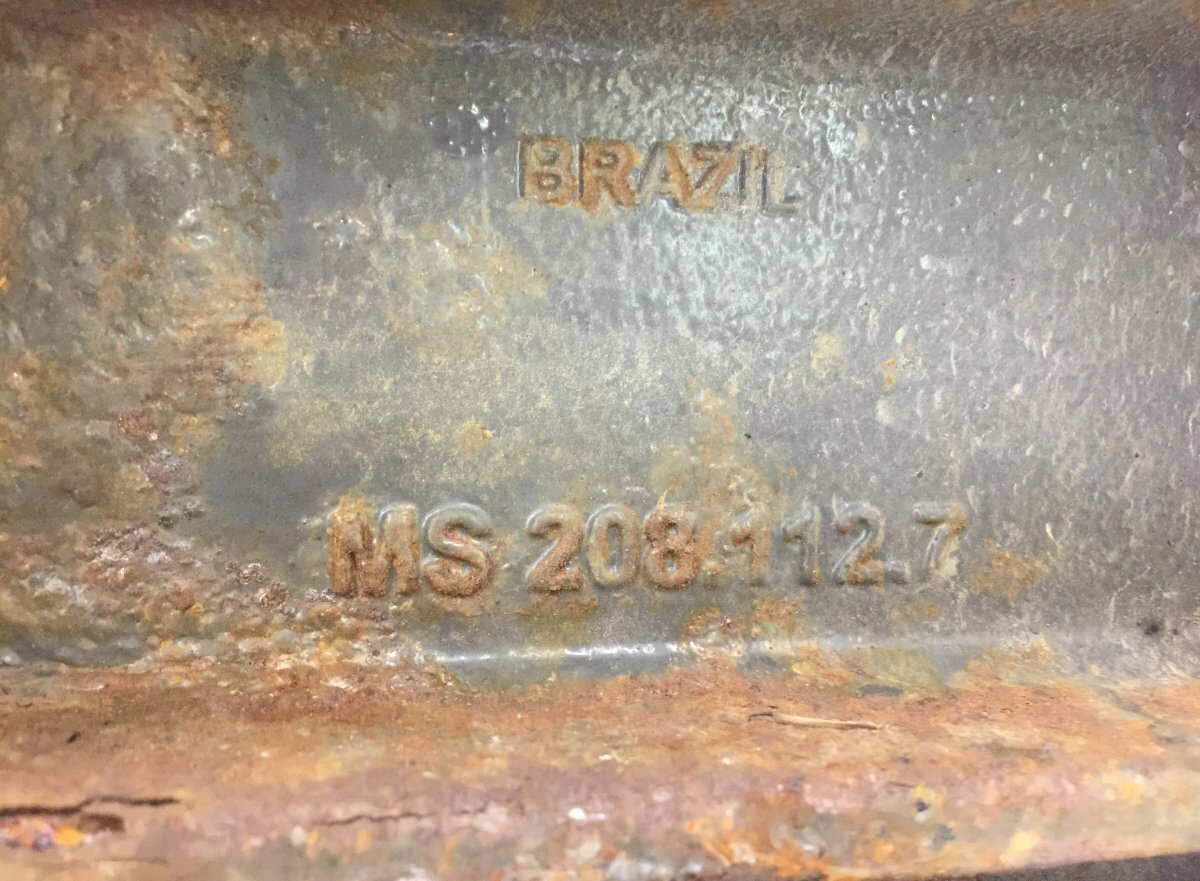 20467743 20922851 Leaf Spring Bracket Front Axle Rear Left VOLVO 