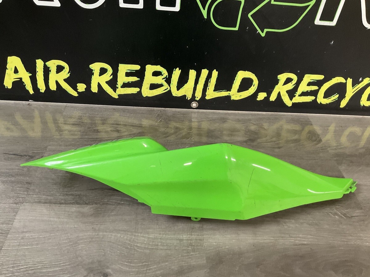 2009-2011 KAWASAKI ZX6 RIGHT REAR TAIL SECTION COVER TRIM FAIRING