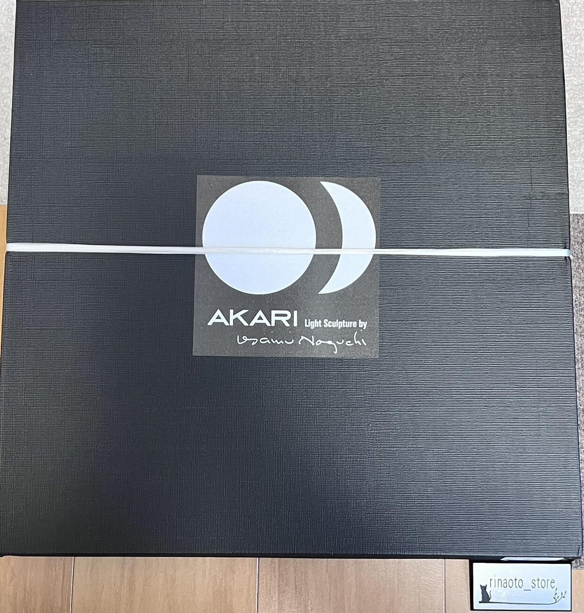 Isamu Noguchi Akari 33N, 33N+PEN2-16, 33N+ST2 Pendant lamp Isamu Noguchi Akari 33N, 33N+PEN2-16, 33N+ST2 Pendant lamp
