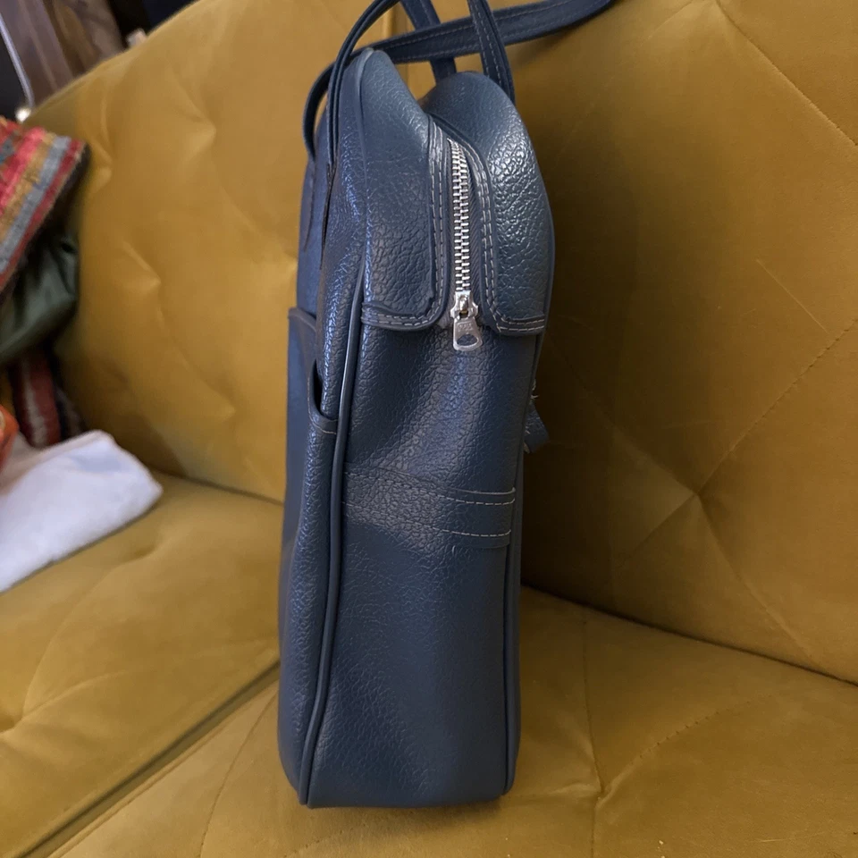 Vintage 1960s Mod Blue Travel Shoe Tote Social Cobbies Red Cross - Image 4 of 4