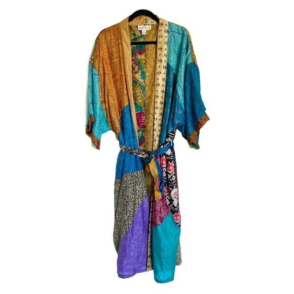 SACRED THREADS 100% Silk Patchwork Duster Robe Ki… - image 1