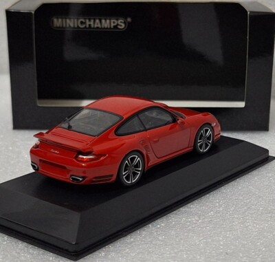 Porsche 911 (997.II) Turbo 2010 Red 1:43 Minichamps 400069000
