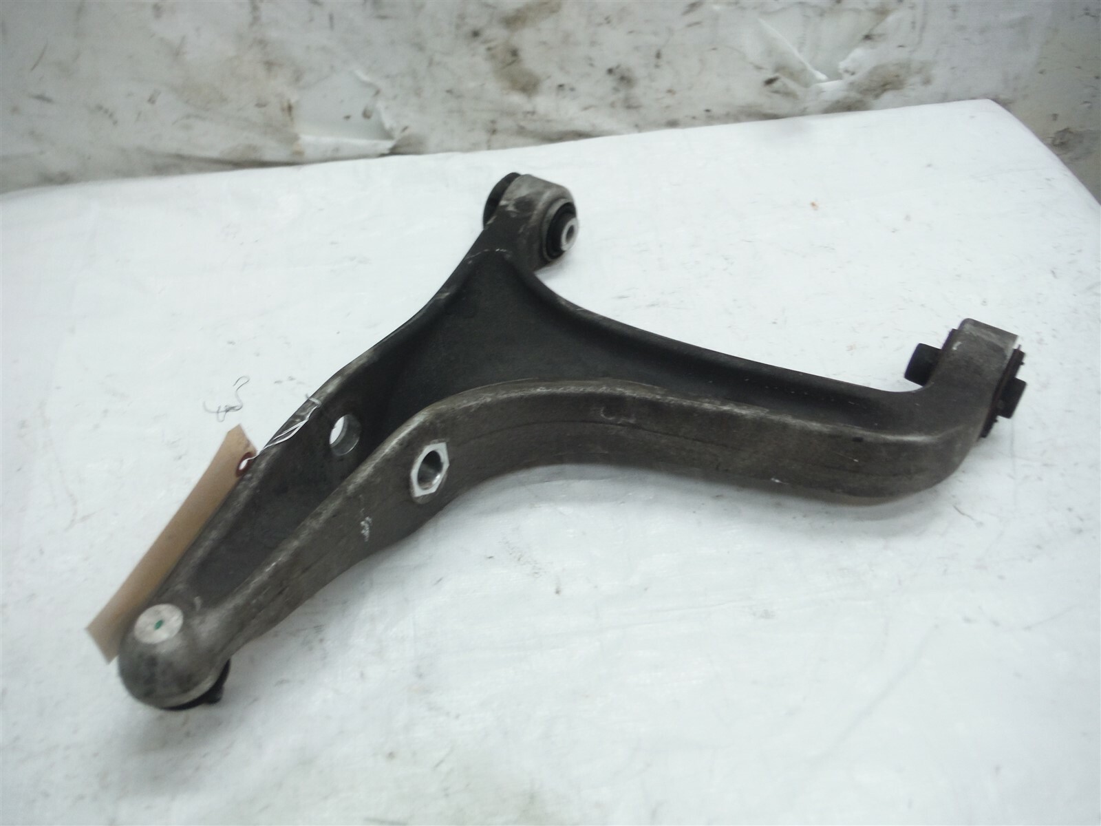 2014-2017 MASERATI GHIBLI PASSENGER RIGHT FRONT LOWER CONTROL ARM 06700071790